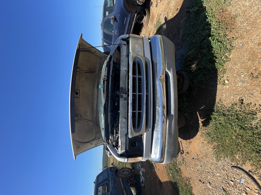 2000 FORD E-150