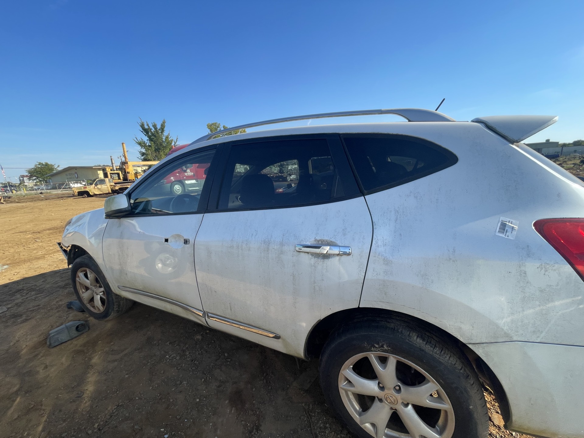 2011 NISSAN Rogue